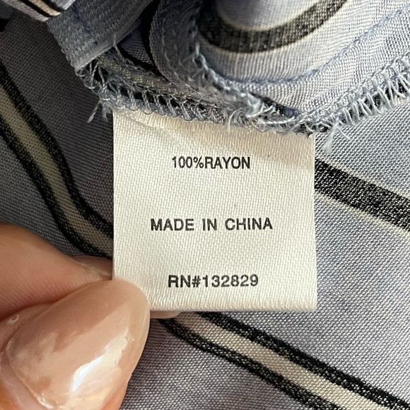 Superdown Kennedy Blue Stripe Surplice Tie Top Size S NWT - Picture 7 of 8